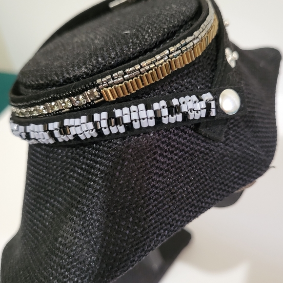 Stella and dot wrap bracelet - Picture 2 of 3